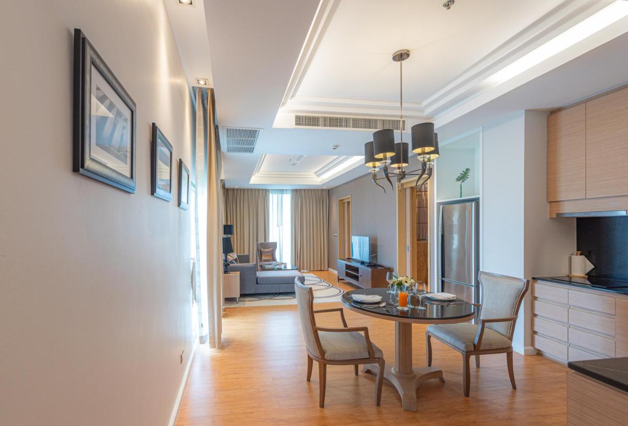 Summit Windmill Golf Suite Hotel At Suvarnabhumi Bangkok Dış mekan fotoğraf A suite at the hotel