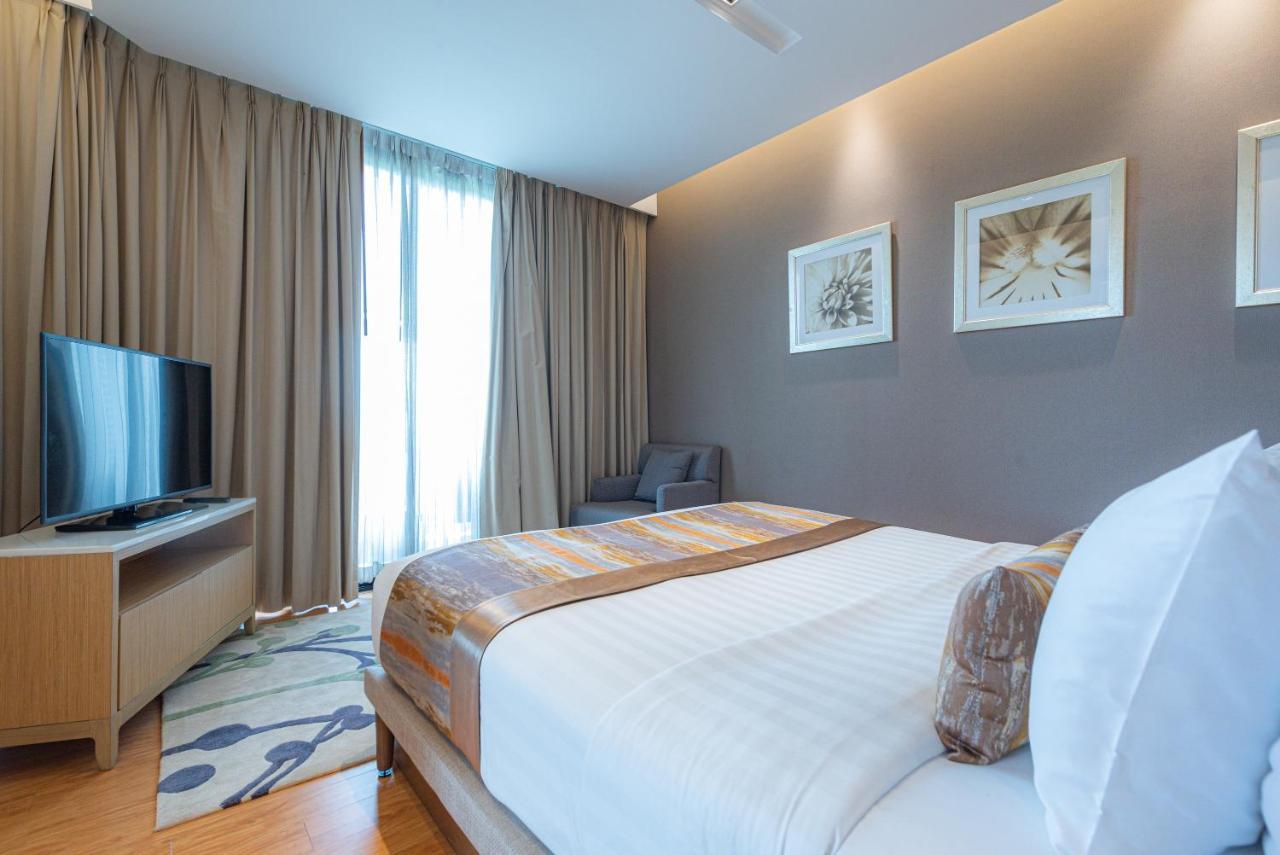 Summit Windmill Golf Suite Hotel At Suvarnabhumi Bangkok Dış mekan fotoğraf Deluxe Room