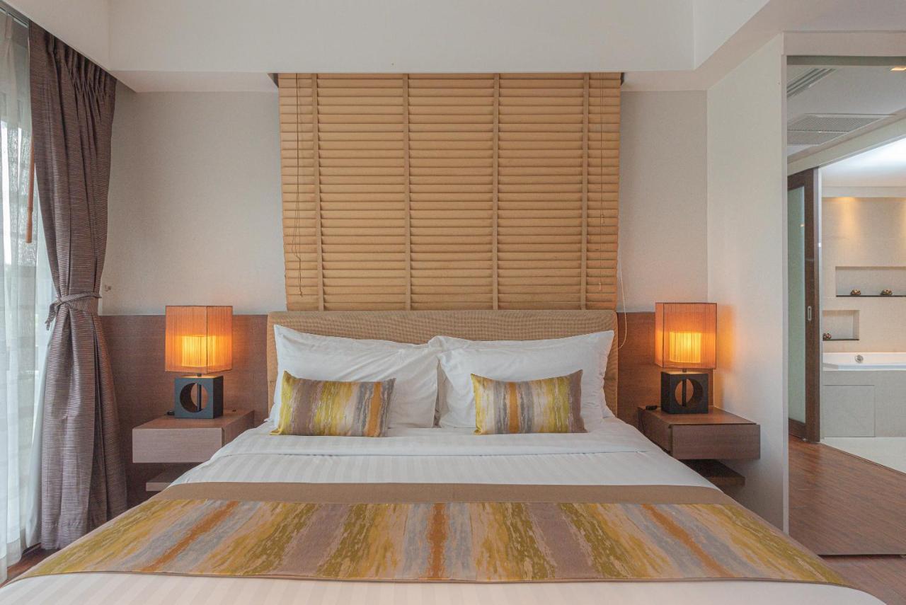 Summit Windmill Golf Suite Hotel At Suvarnabhumi Bangkok Dış mekan fotoğraf A bedroom at the hotel