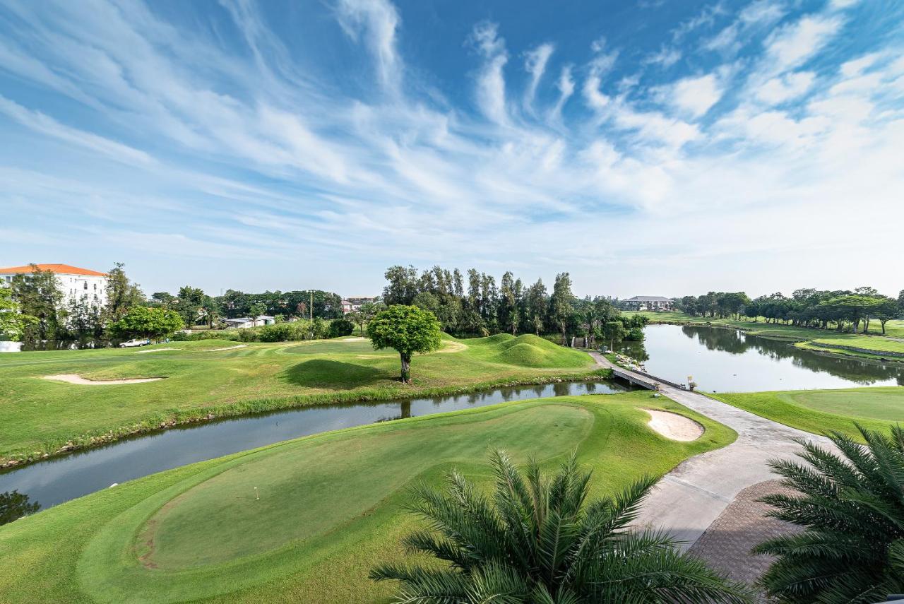 Summit Windmill Golf Suite Hotel At Suvarnabhumi Bangkok Dış mekan fotoğraf Golf course in Quinta do Lago